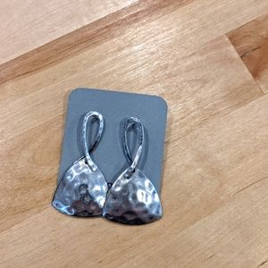 Grace&Heart Delta Earrings